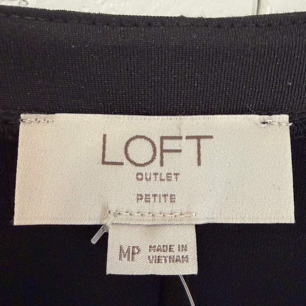 NWT Loft Women's Black Long Sleeve Dress NWT - Picture 2 of 3